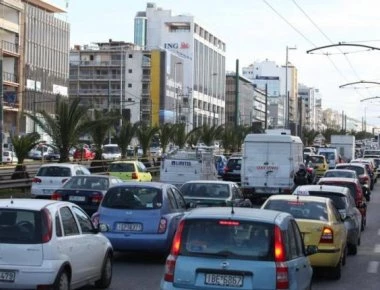 Τροχαίο στον Κηφισό – Ουρές χιλιομέτρων στην Εθνική Οδό Αθηνών – Λαμίας